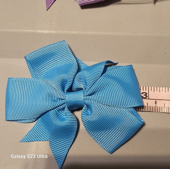 Lot Of 19 Colorful Hair Bow Set - Picture 2 of 2